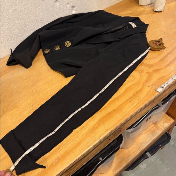 Bebe | Vintage Notch Collar Crop Blazer in Black Sz. 8 - Picture 12 of 12